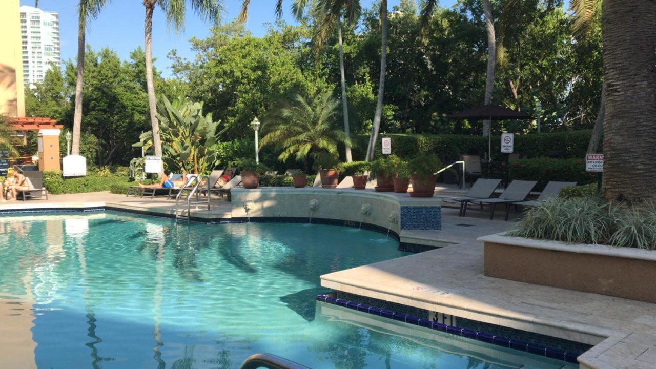 6-502 Amazing Water View - Three Bedrooms Aventura Bagian luar foto